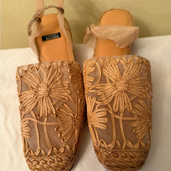 Stuart Weitzman Tan Floral Rufia, Organza Mesh Espadrilles, NWOB, Size 7-1/2 - Picture 6 of 11